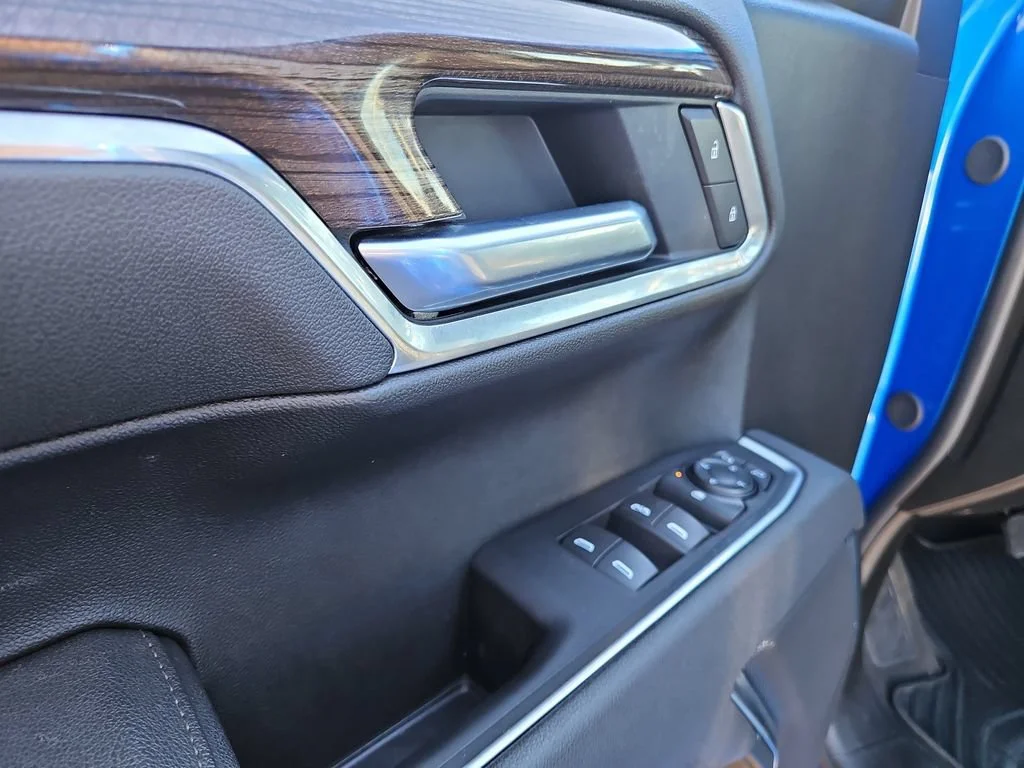 Used 2026 Riptide Blue Metallic Chevrolet RST image 21