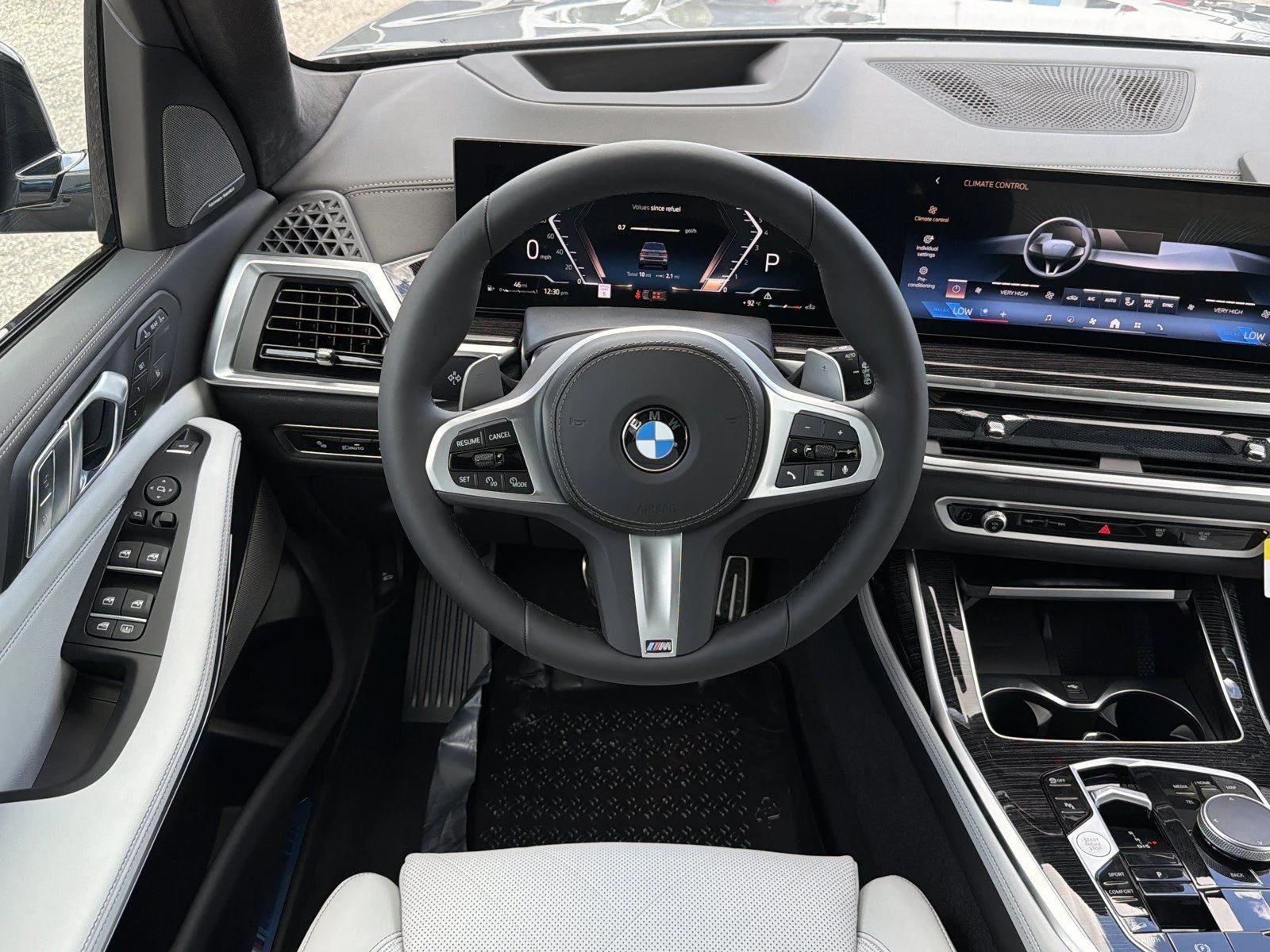 New 2027 Skyscraper Grey Metallic BMW xDrive40i image 16