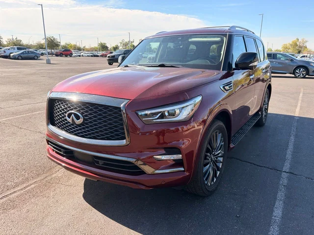 2022 INFINITI QX80 Premium Select