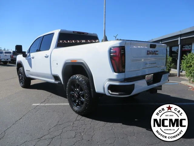 Used 2025 White GMC AT4 image 3