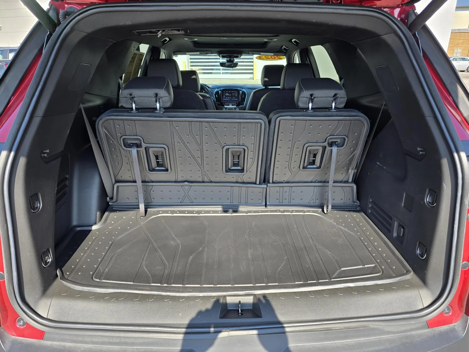 Used 2023 RADIANT RED TINTCOAT Chevrolet LT Leather image 20