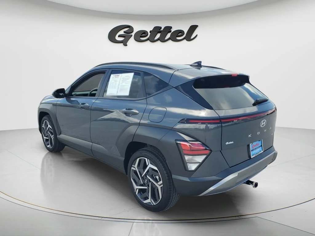 Used 2026 Gray Hyundai SEL Premium image 7