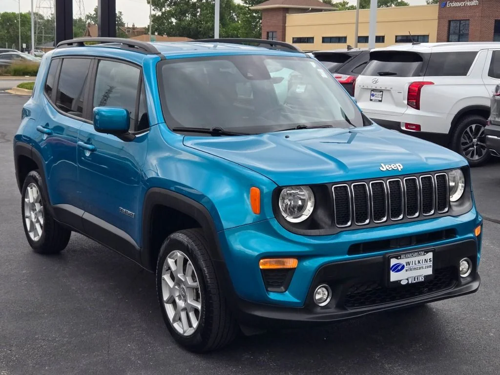 Used 2021 Teal Jeep Latitude image 4
