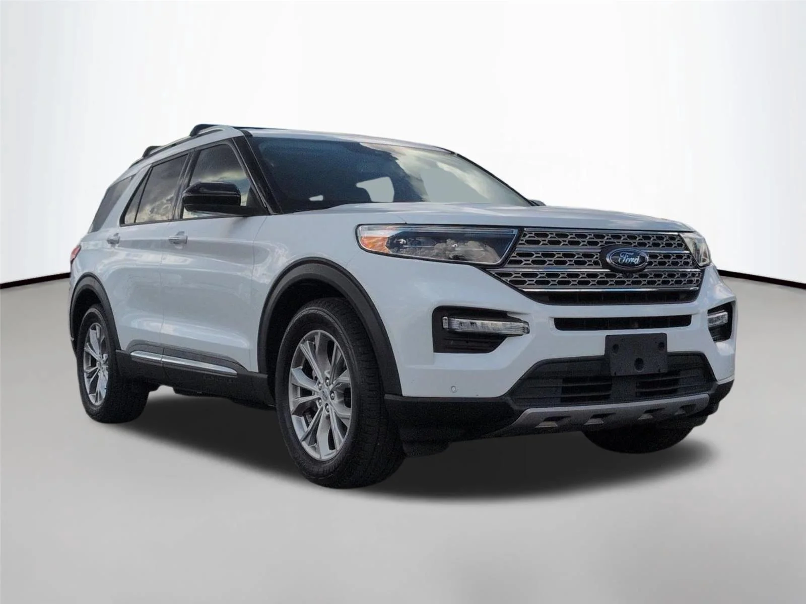 Used 2022 Star White Metallic Tri-Coat Ford Limited image 7