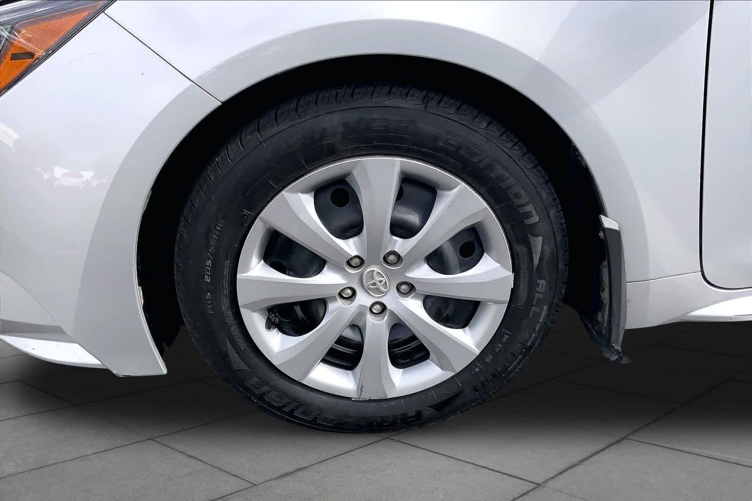 Used 2024 Classic Silver Metallic Toyota LE image 10
