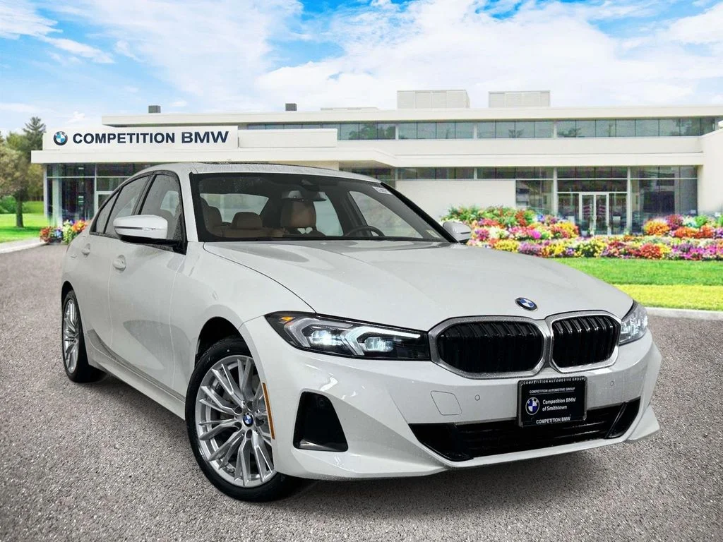 2023 BMW 3 Series 330i xDrive Sedan's photo