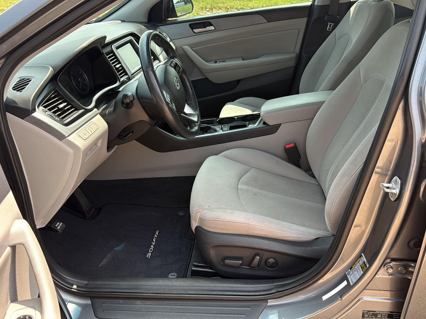 Used 2019 Machine Gray Hyundai SEL image 11