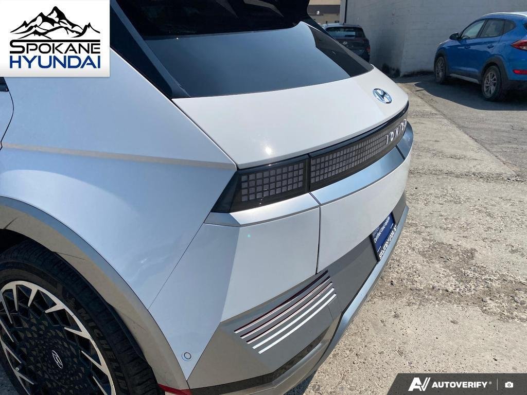 Certified Used 2024 Atlas White Hyundai Limited image 14