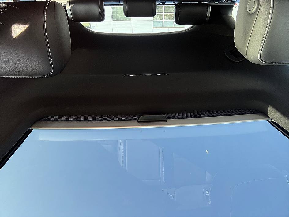 Used 2023 Blue Metallic Volkswagen SEL R-Line image 29