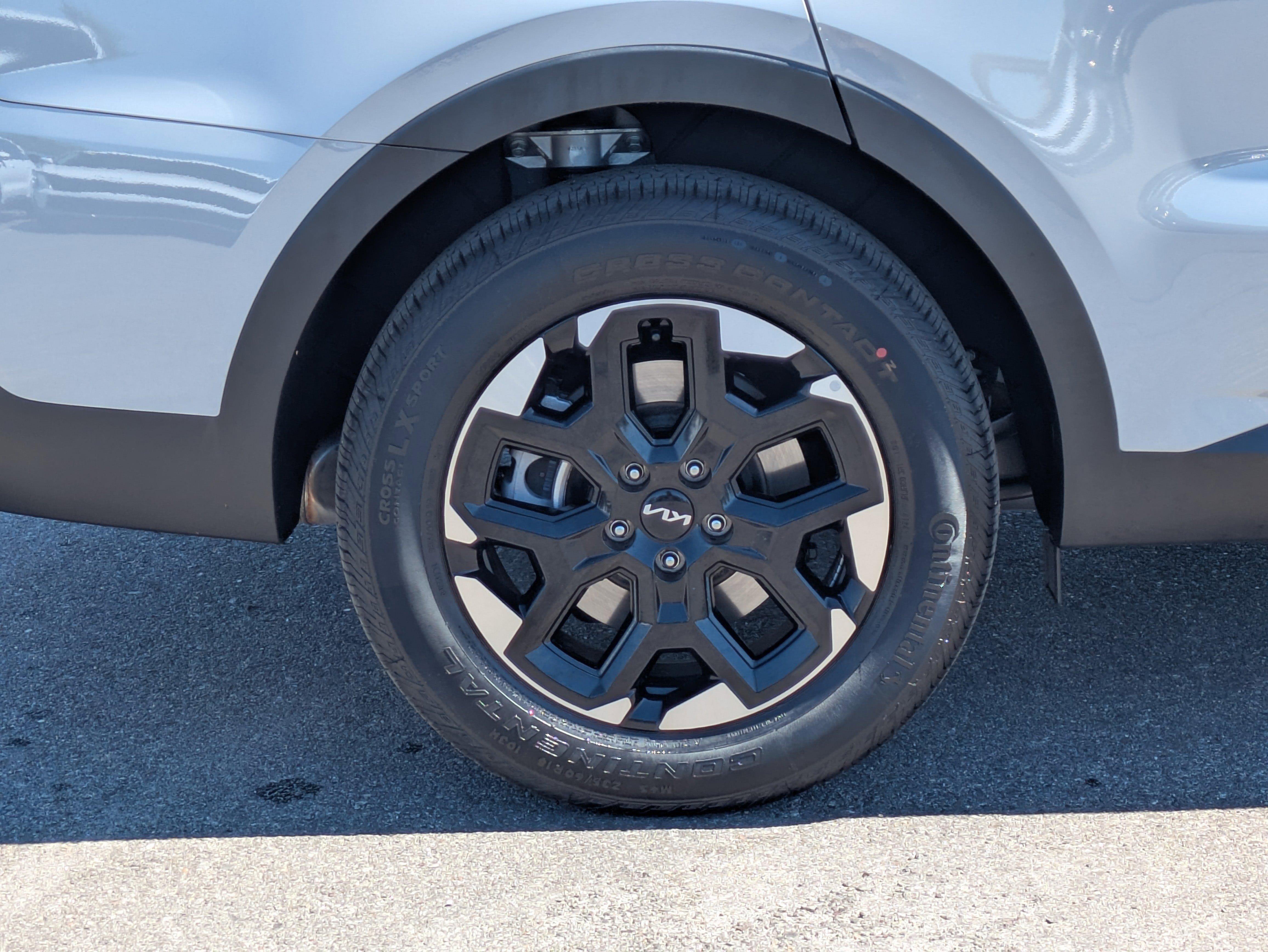 2025 Kia Sorento S - Photo 9