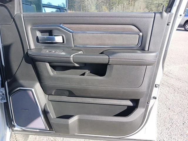 New 2026 Bright White Clear-Coat Exterior Paint RAM Laramie image 41