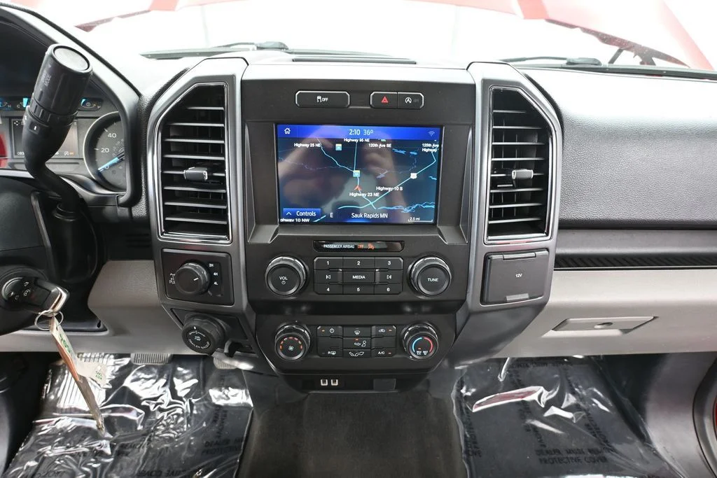 Used 2020 Red Ford XLT image 24