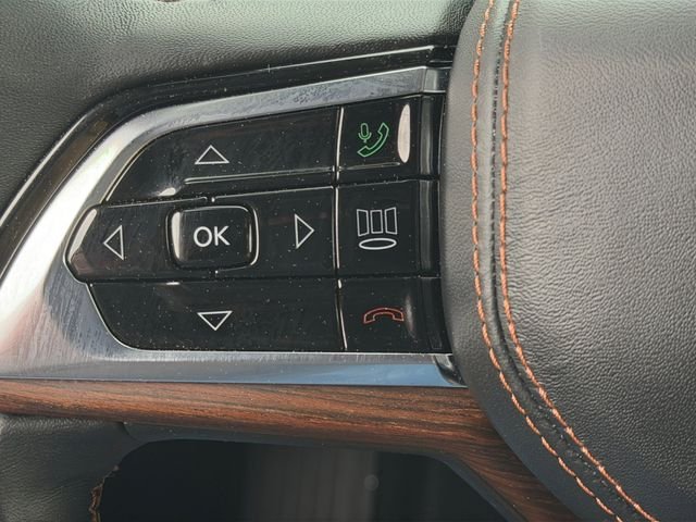 Used 2022 White Jeep Summit 4xe image 29