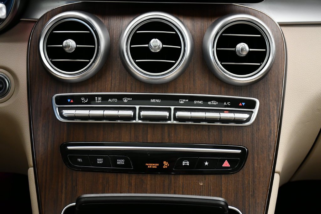 Certified Used 2022 Black Mercedes-Benz GLC 300 image 29