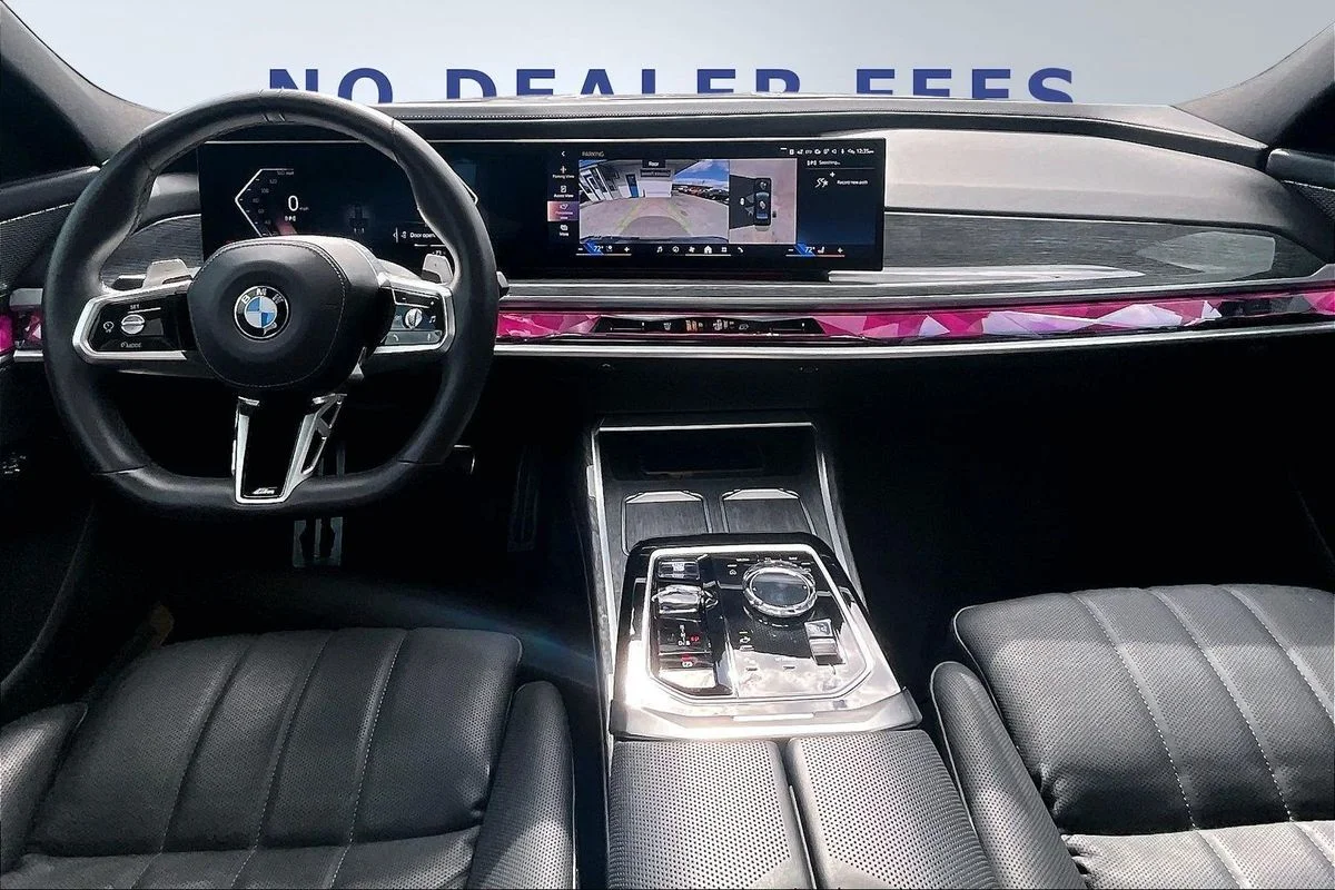 Used 2024  BMW xDrive image 7