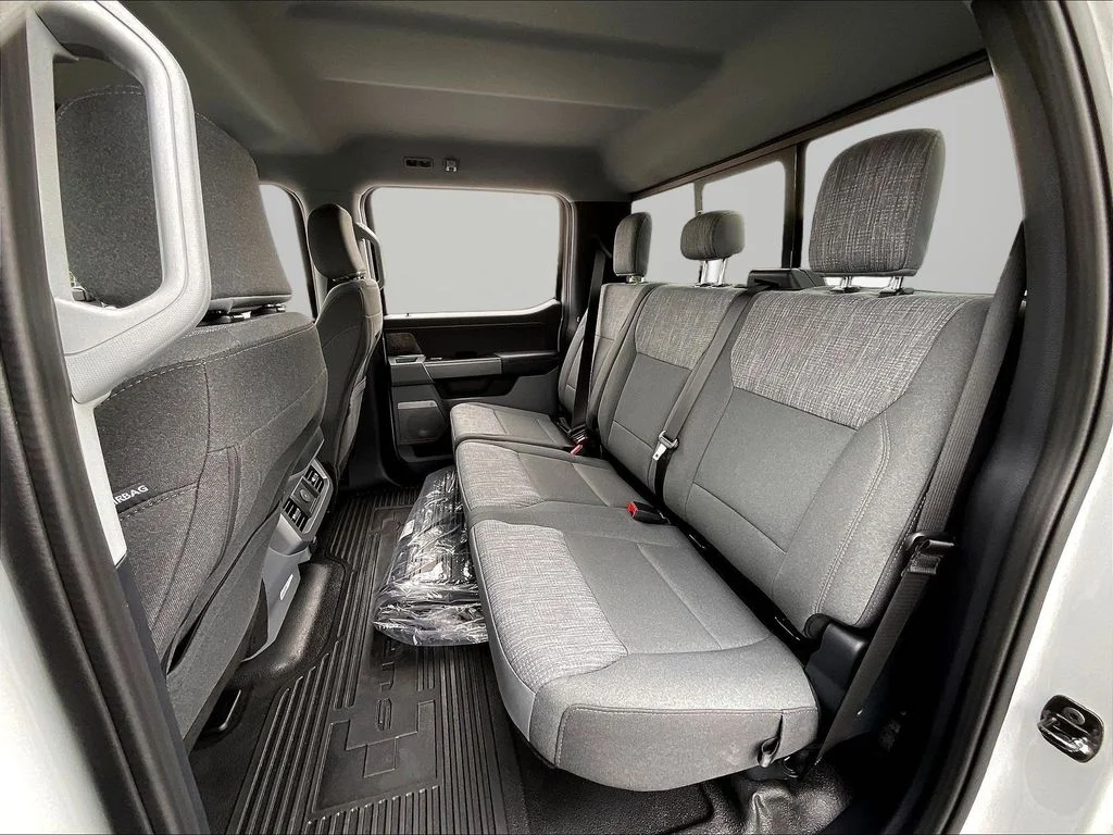 New 2026 Avalanche Ford F-250® XLT image 32