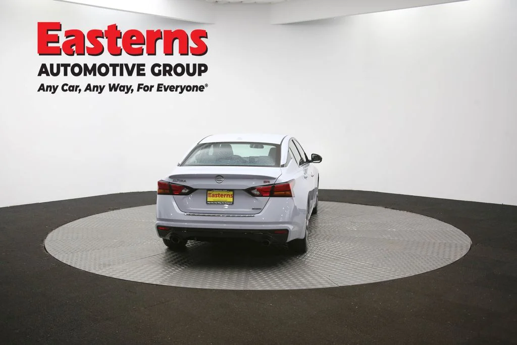 Used 2023 Gray Nissan 2.5 SL image 38