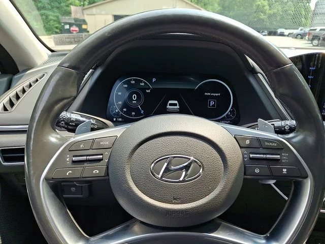 Used 2020 Gray Hyundai Limited image 22