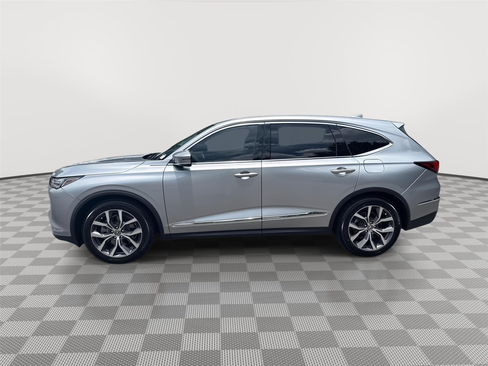 Used 2023 Lunar Silver Metallic Acura w/Tech image 9