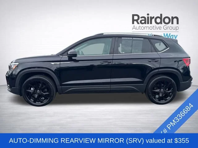 Used 2023 Deep Black Volkswagen SE image 4