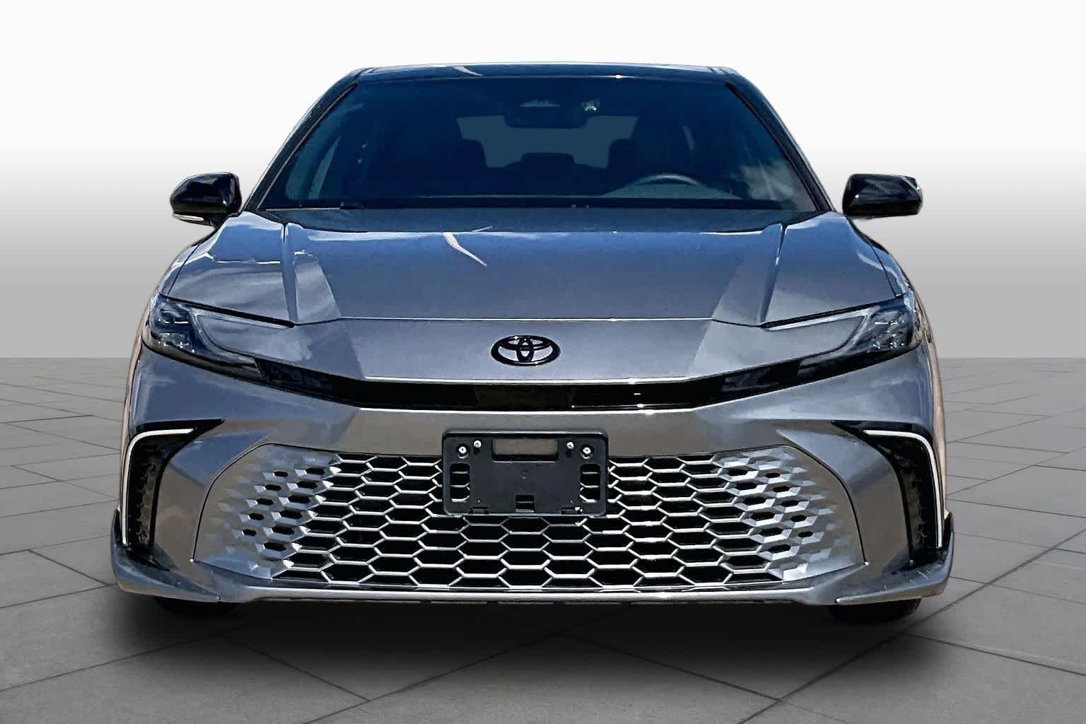 Used 2025 Heavy Metal/Midnight Black Metallic Toyota XSE image 4