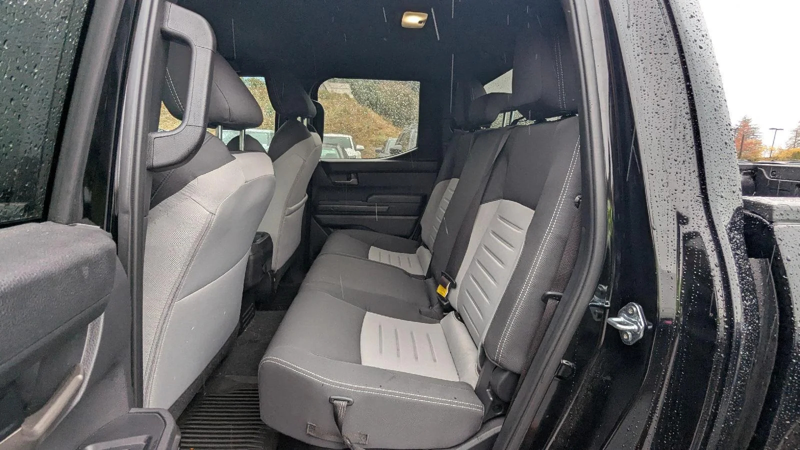 Used 2025  TOYOTA SR5 image 10