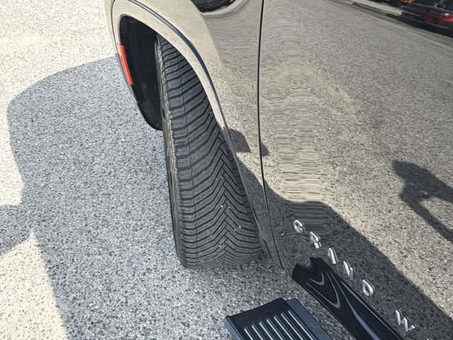 Used 2023 Black Jeep Series III image 34