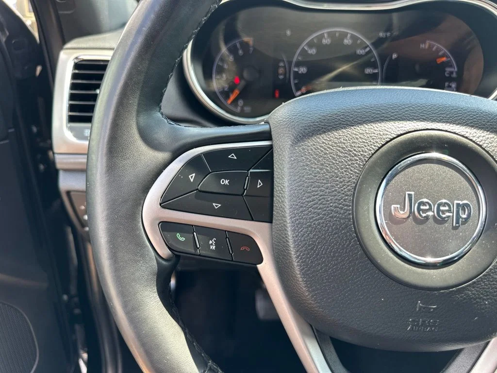 Used 2021 Black Jeep Laredo X image 43