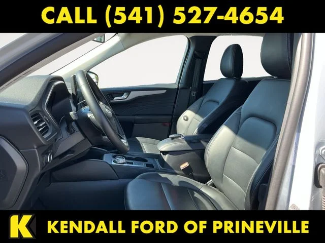 Used 2025 Silver Ford Platinum image 11