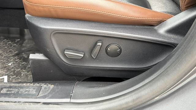 Used 2023 Gray Ford Outer Banks image 19