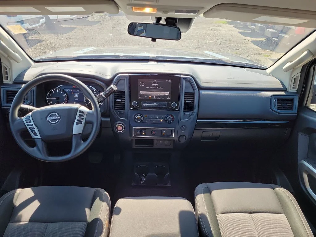 Used 2023 Gray Nissan SV image 12