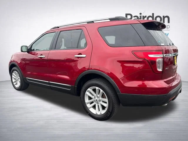 Used 2013 Ruby Red Metallic Ford XLT image 5