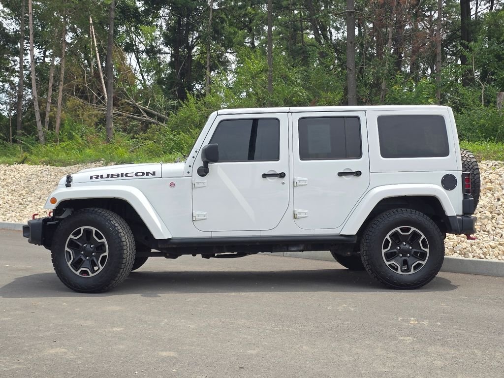 Used 2016 White Jeep Unlimited Rubicon image 22