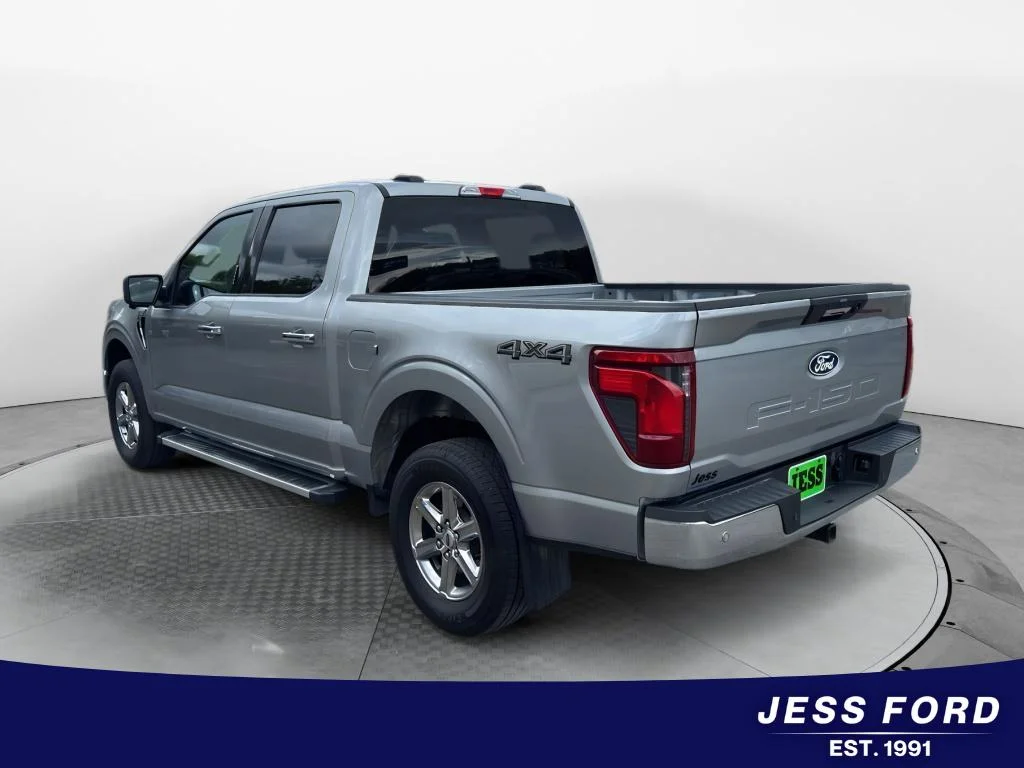 Used 2024 Iconic Silver Metallic Ford XLT image 3