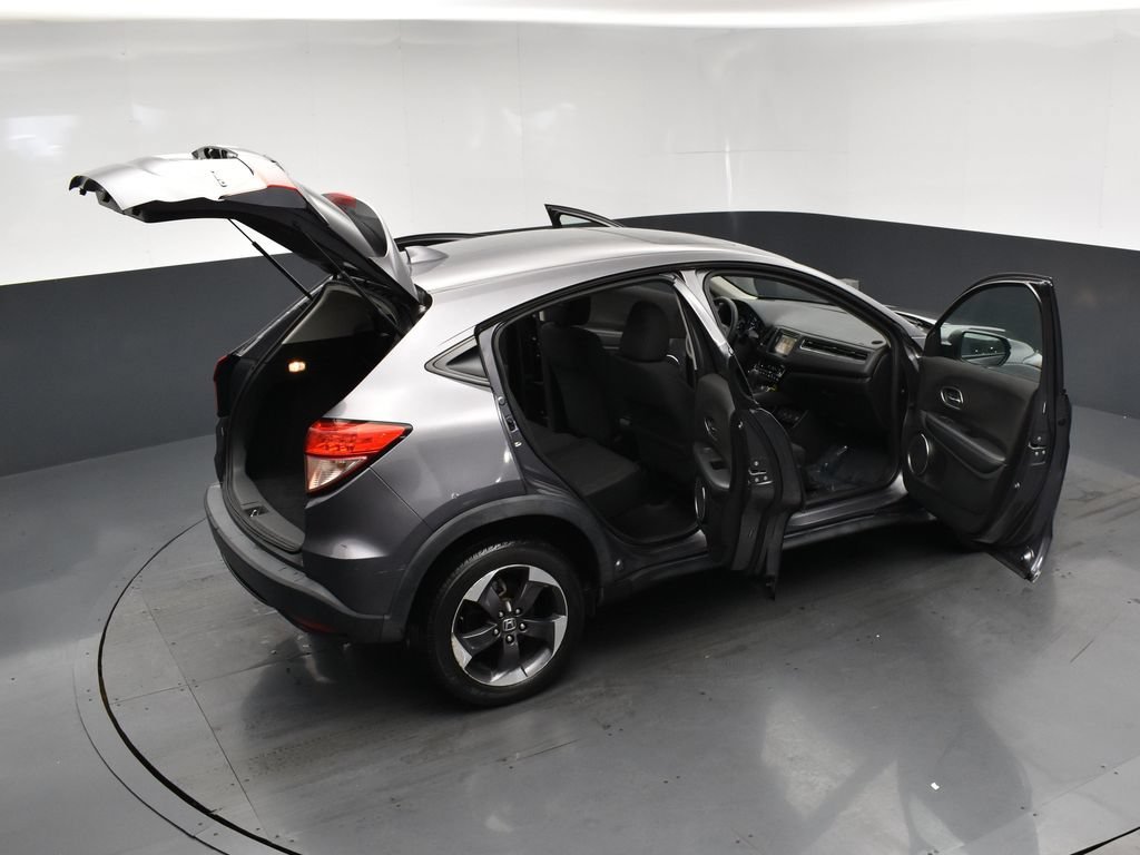 Used 2018  Honda EX image 24