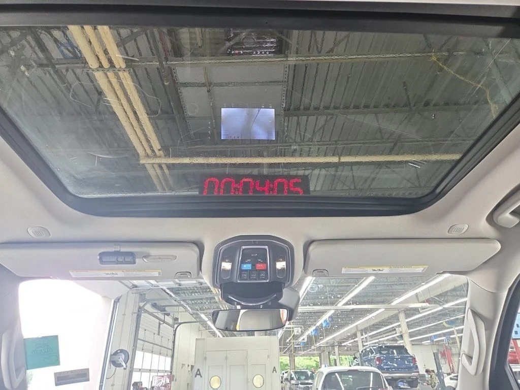 Used 2023 White Jeep Series III image 9
