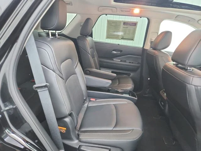 Used 2025 Black Nissan SL image 43