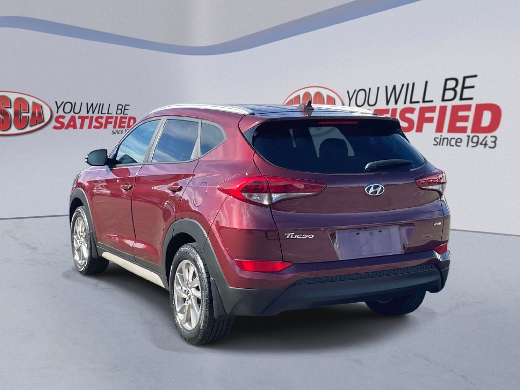 Used 2017 Red Hyundai SE Plus image 8