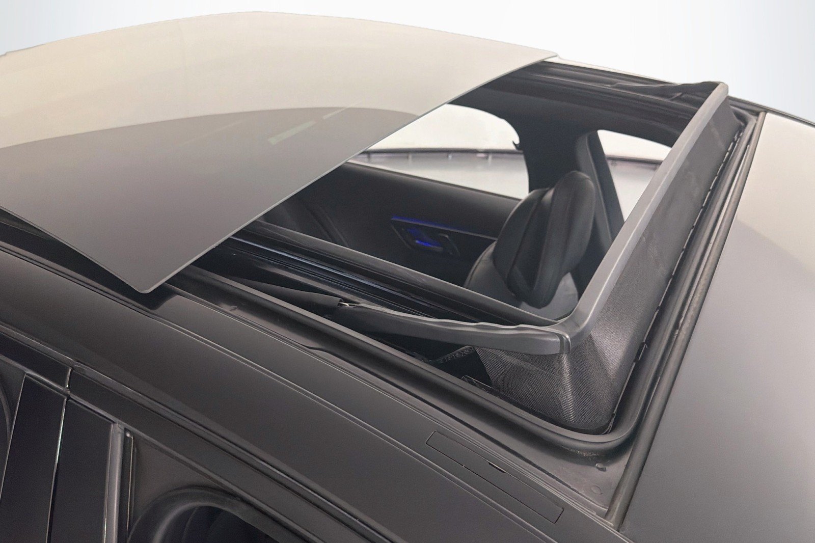 Used 2024 Obsidian Black Metallic Mercedes-Benz C 300 image 23