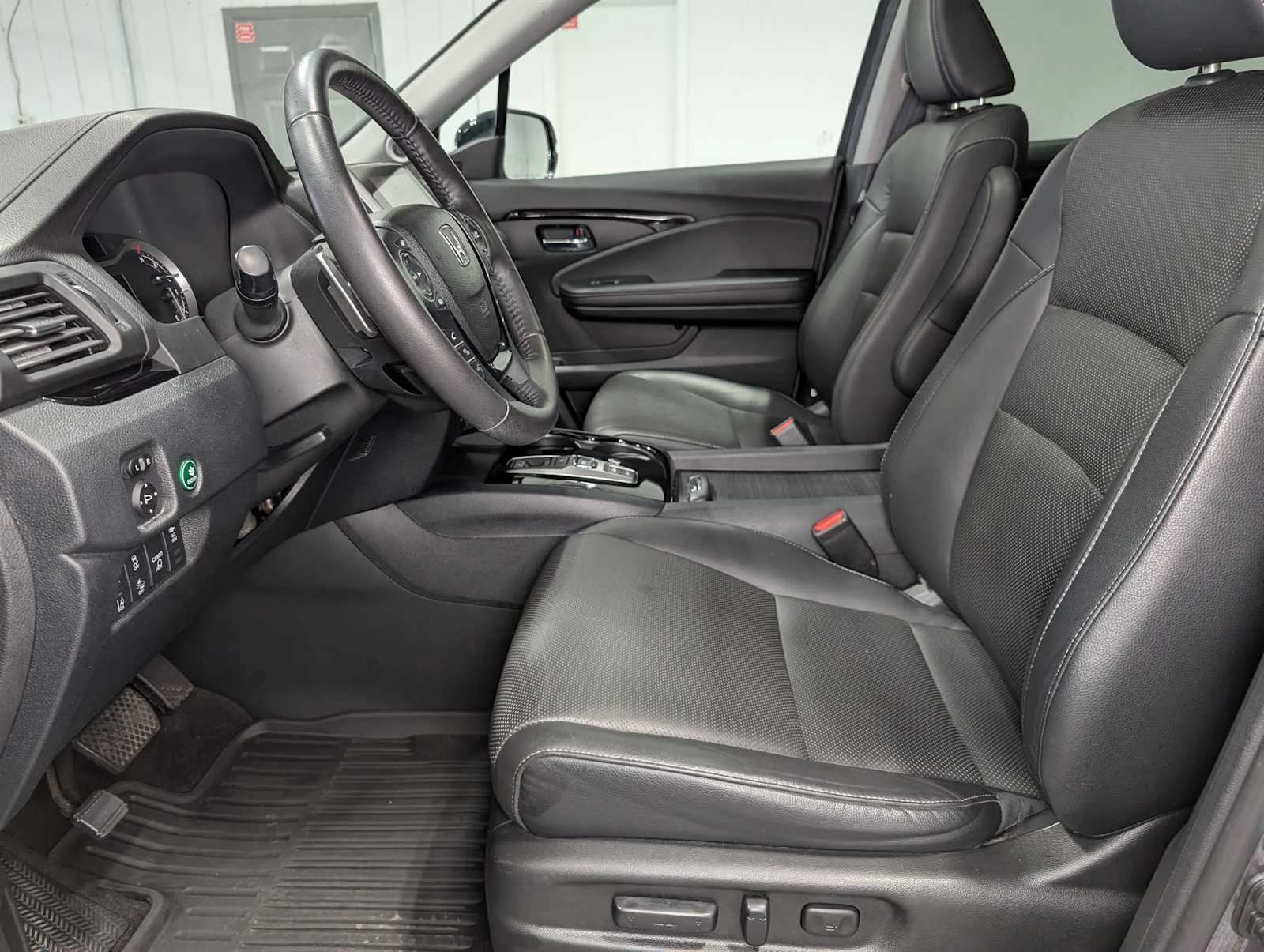 Used 2020 Modern Steel Metallic Honda RTL-E image 4