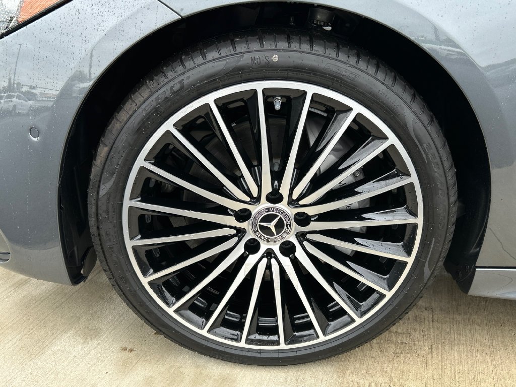 New 2026 Selenite Grey Metallic Mercedes-Benz C 300 image 33