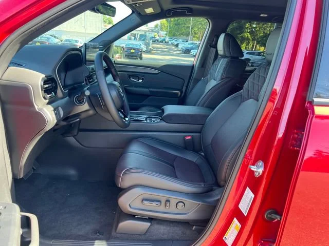 2026 Honda Pilot Black Edition - Photo 16