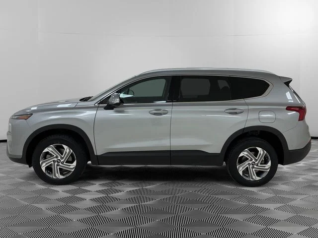 Used 2023 Silver Hyundai SEL image 2