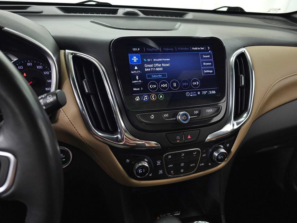 Used 2022 IRIDESCENT PEARL TRICOAT Chevrolet Premier image 24
