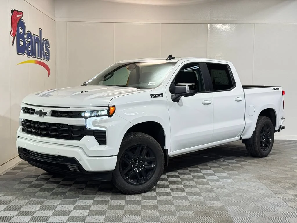 New 2026 Summit White Chevrolet RST image 2