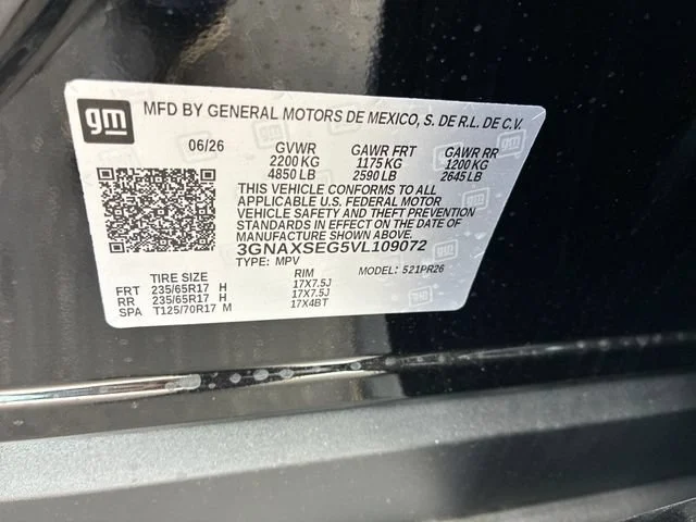 New 2027 Mosaic Black Metallic Chevrolet ACTIV image 32
