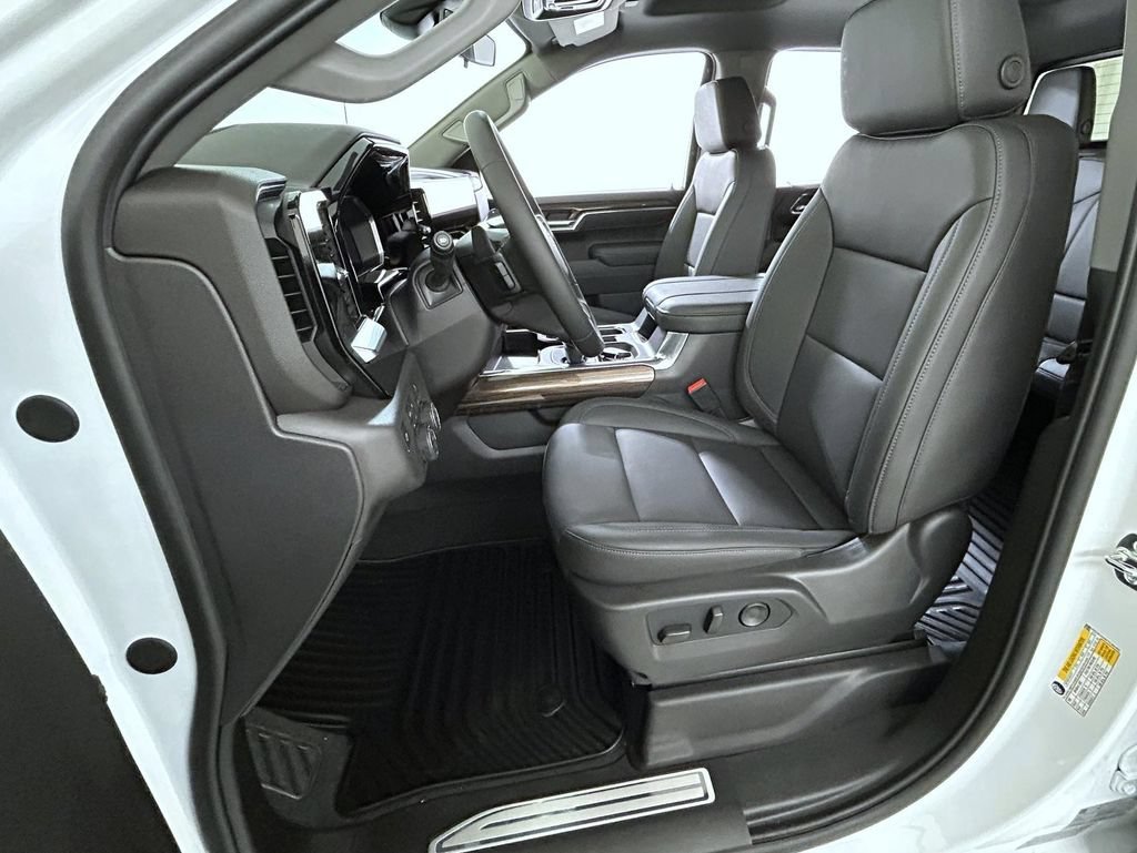 2026 Chevrolet Silverado 1500 LT - Photo 10
