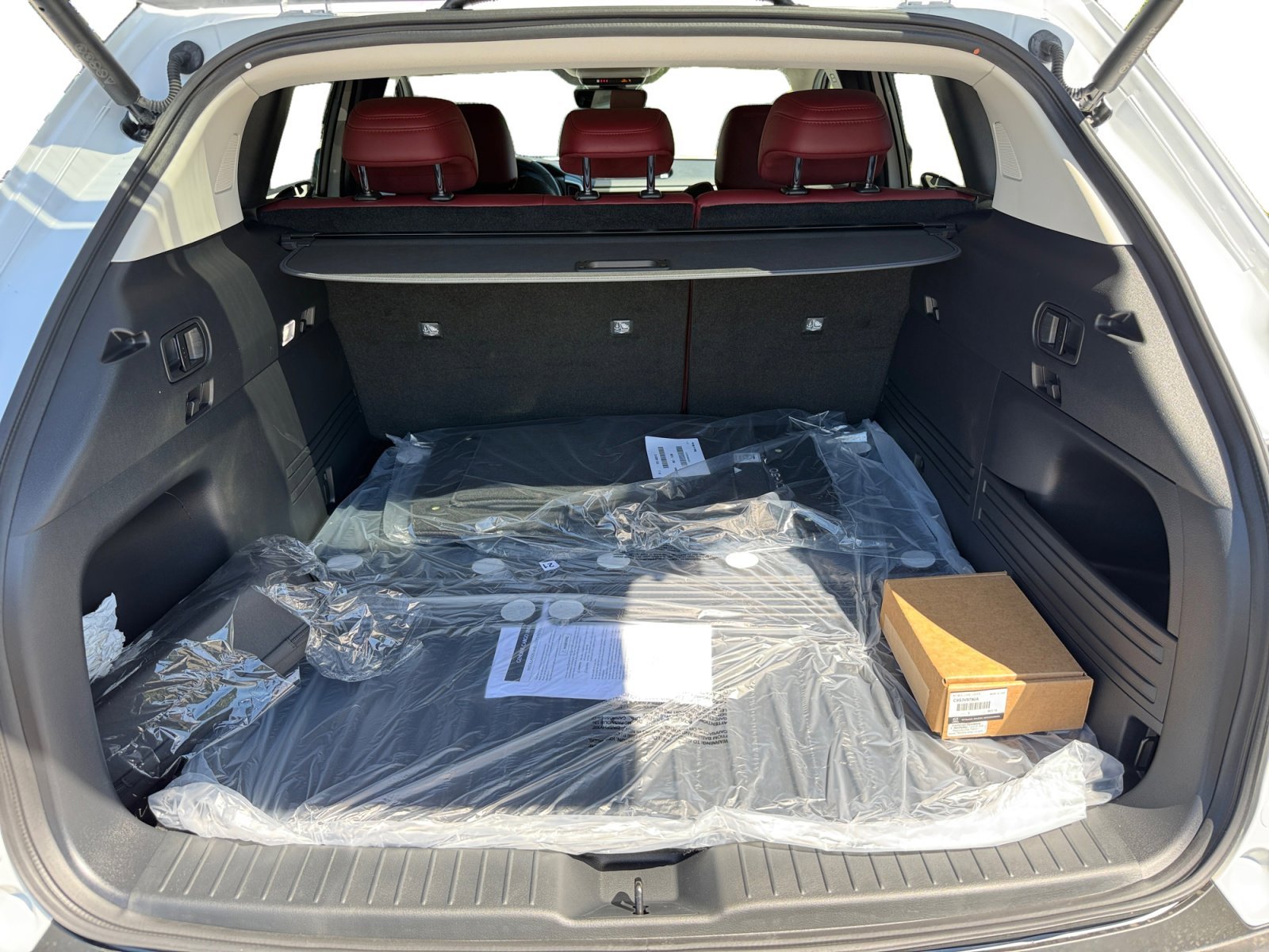 New 2026 Wind Chill Pearl Mazda Premium image 17