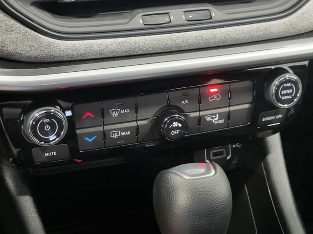 Used 2024 Black Jeep Sport image 21