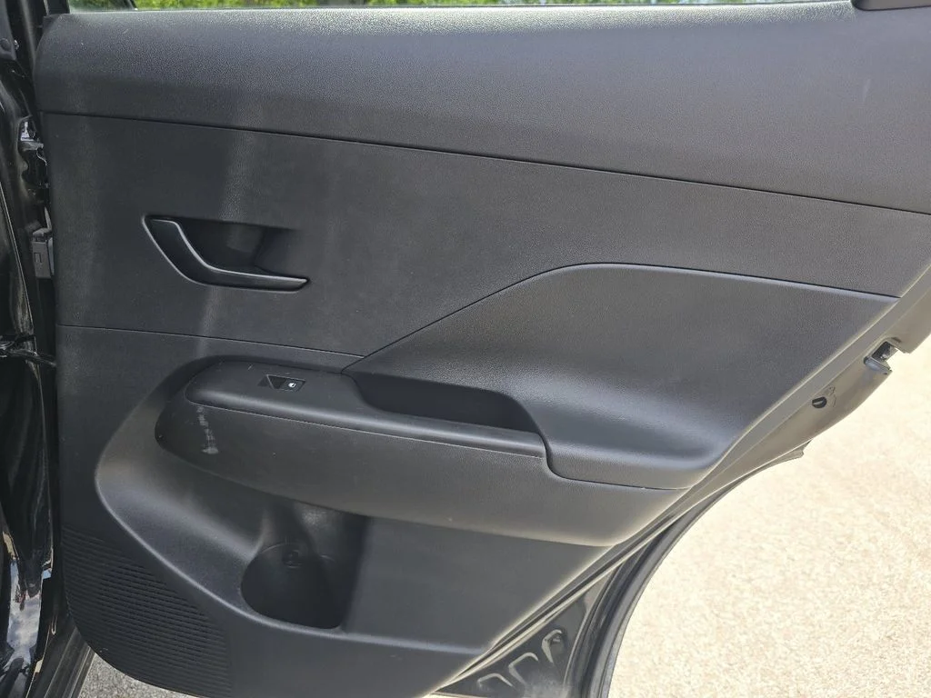 Used 2024 Black Hyundai SEL image 22